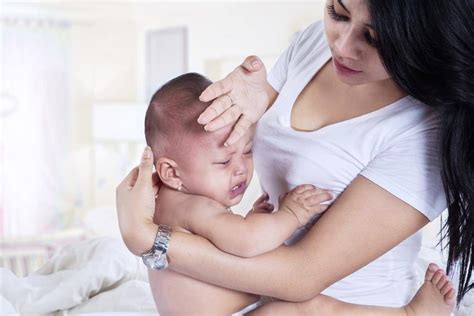 Rasa tak senang duduk apabila melihat keadaan anak yang tak. Jika Tiba-Tiba Bayi Demam Panas Buat Cara Ini Dulu Nak ...