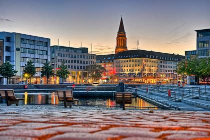 Kiel is a maritime city and has been for a long time, it remains one of germany main passenger ports. Auto huren Kiel - Goedkoop en online bij Sixt autoverhuur!