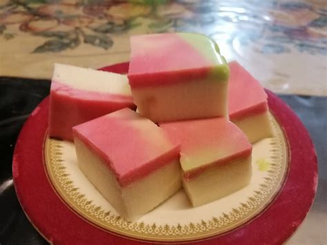 Resepi ni ita ambil dari my resepi. Hari hari yang ku lalui...: Resepi Viral ~ Puding Roti Pelangi