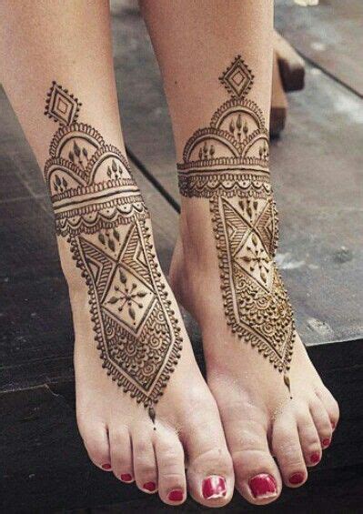 #henna #henna style #bridal henna #henna tattoo #henna art #art #arabic #arab #khaleeji #india #hand #henna tattoo #henna #tattoed girls #tattoo #mandala #flowers #hennatattoo #hennaart. Pinterest // @alexandrahuffy ☼ ☾ | Foot tattoos, Foot ...