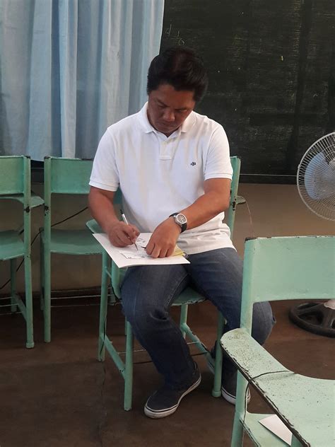Meet javi benitez, the son of the politician and billionaire albee benitez who is now making his name as an actor in the entertainment industry under the management of star magic. Cong. Albee Benitez Voting at Victorias Elementary School in his Hometown Victorias City, Negros ...
