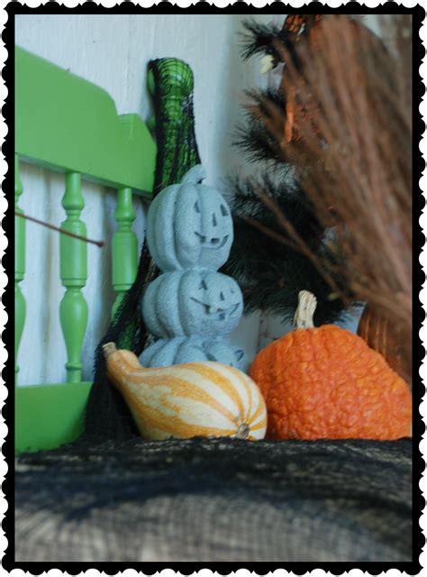 Print pumpkin carving patterns today! Wickedly Witch-y Halloween Porch ⋆ That One Mom