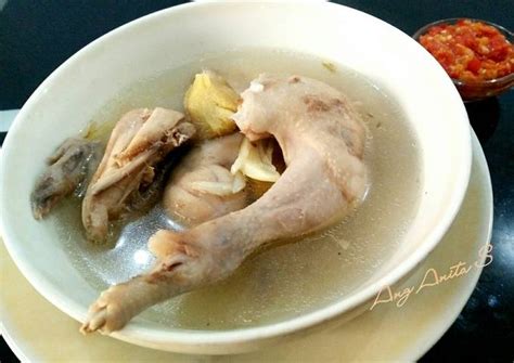 Here you need ayam 1 ekor garam sedikit daun bawang jahe ayam di rendam 30 menit. Resep Ayam Rebus Jahe : Dalam wajan, masukkan semua bumbu ...