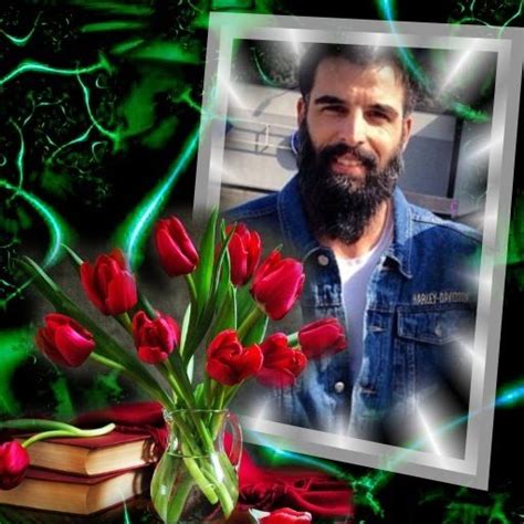 Mehmet akif alakurt, 2020 nisan ayında kolunu keserken çekilen bir videoyu sosyal medya hesabından paylaşması ile gündeme geldi. Pin de Barbara en Mehmet Akif Alakurt en 2020 | Mehmet ...