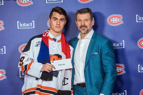 Les canadiens was the original name of the montreal canadiens professional ice hockey team in the national hockey association (nha), as. Deux hockeyeurs cyrillois appuyés par les Canadiens - L ...