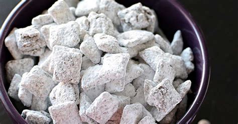 Chex mix puppy chow is in 9 cups chex mix 1 cup chocolate chips 1/2 cup peanut butter 1/4 cup butter 1/4 teaspoon vanilla 1 1/2 cup powdered sugar. Puppy Chow Chex Mix - Homemade Hooplah