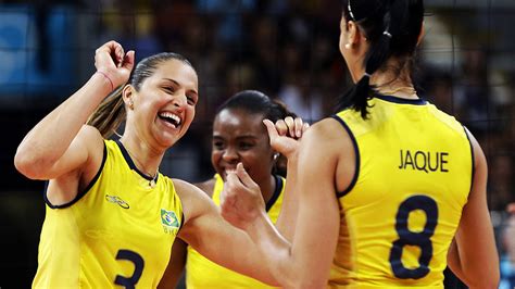 As seleções vencedoras disputarão o ouro e as perdedoras o bronze. Brasil passa pelo Japão e busca o bi contra os EUA | VEJA