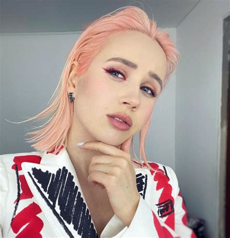 Клава кока (23 июля 1996). Тимати отнял у Клавы Коки имя | StarHit.ru