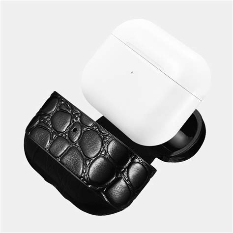They may be waterproof and they are specifically designed to protect your airpods pro in any situation. Airpods Pro Crocodile Pattern Genuine Leather Protective ...
