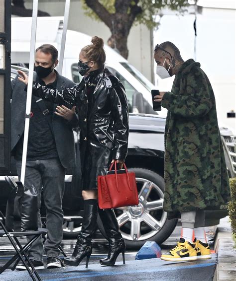 The 19 biggest hair trends of 2021, according to celebrity stylists. Jennifer Lopez - Arrives for a Photoshoot in Paramount 01/29/2021 • CelebMafia