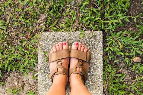 Treating and preventing bunions while running. Juanetes: consejos para la prevención y cuidado de los ...