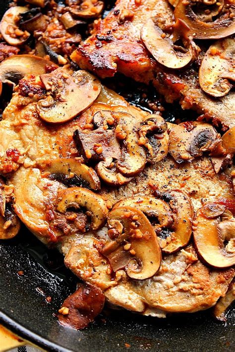 Photos of boneless pork chops with mushrooms & thyme. Center Cut Pork Chop Recipes / Perfect Thick Cut Pork ...