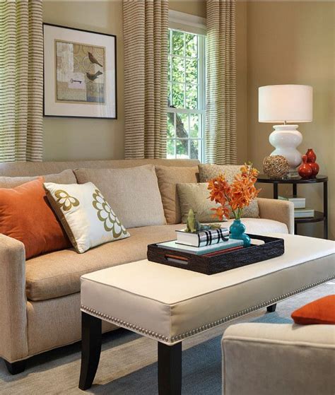 It's too square and a bit too dark. 29 Cozy And Inviting Fall Living Room Décor Ideas | DigsDigs