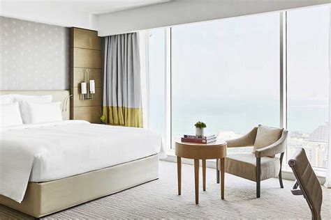 The king zilla proudly presents: Superior Executive Room in Doha | Pullman Doha West Bay