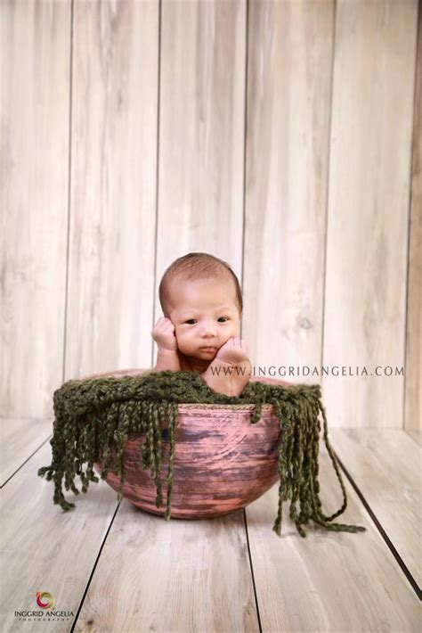 Check spelling or type a new query. spesialis foto ibu hamil (maternity photo), bayi (newborn ...