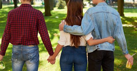 Tiava is the #1 resource for high quality porn. 8 Telltale Signs That She's Cheating On You
