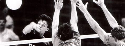 Renan dal zotto (born july 19, 1960) is a brazilian former volleyball player who competed in three editions of the summer olympics and currently head coach of brazil men's national volleyball team. Uma troca entre irmãos sai Bernardinho entra Renan Dal ...