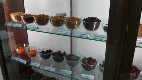 See yusuf taiyoob sdn bhd's products and suppliers. Yusuf Taiyoob | Kurma Pilihan Eksklusif Di Bulan Ramadan ...