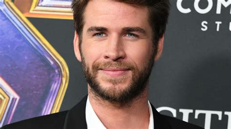 Színésznők a kamera két oldalán! Túl tette magát a váláson: újra boldog Liam Hemsworth - Blikk