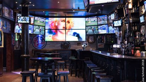 Finding local services such as local sports bars can be quite a challenge when using the regular search engines. The Big Game Brussels Sports Bar - Sports Bar in Bruxelles