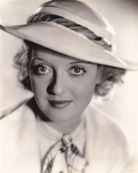 Lids slowly bobbing, lashes long, pupils giant, eyeballs overcoming their sockets, seemingly ready to leave the skull.) Bette Davis, what great, big beautiful eyes she has ...