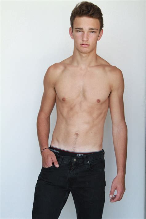 Newstar model boy jimmy ii » шорты фото. Robbie - NEWfaces