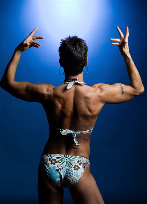 The major muscles of the back, from superficial to deep are divided in three groups: The Best Exercises for Muscle Separation & Loose Skin ...