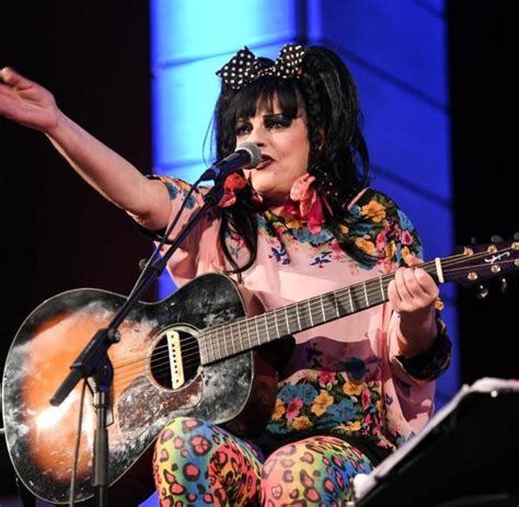 Discover all nina hagen's music connections, watch videos, listen to music, discuss and download. Nina Hagen singt Brecht-Lieder in Hannover - WELT