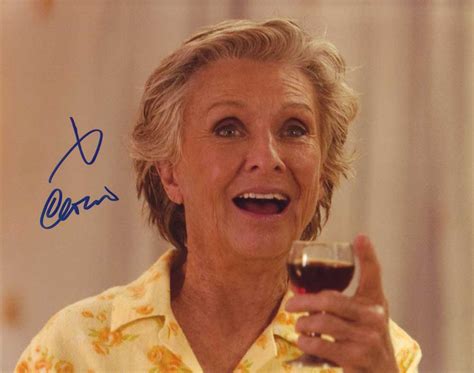 Comedy about reluctant child genius malcolm and his dysfunctional family. Cloris Leachman in-person autographed photo