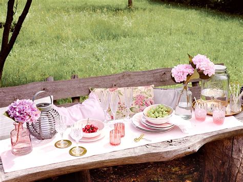 Dressing und dip füllst du eine der besten picknick ideen überhaupt: Du planst ein romantisches Picknick im Freien? Passende ...