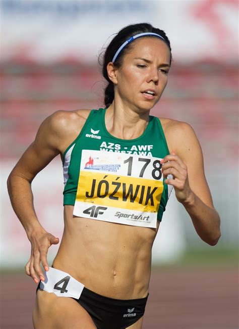 Hme w lekkoatletyce toruń 2021: Wychowanka Victorii Stalowa Wola Joanna Jóźwik ze złotym ...