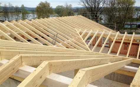 Wenn sie schon in den bau des bungalows involviert sind, haben sie viele möglichkeiten eigene wünsche mit einfließen zu lassen. Dachstuhl — Strasser Zimmerei u. Holzbau