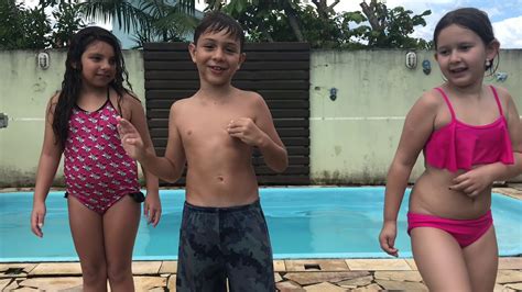 Olá amiguinhos hoje fizemos o desafio na piscina: Desafio De Saltos Na Piscina - Cuitan Dokter