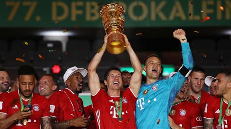 Und noch etwas ist normal: Treble-chasing Bayern Munich ease to DFB-Pokal glory as Robert Lewandowski passes 50 for the ...