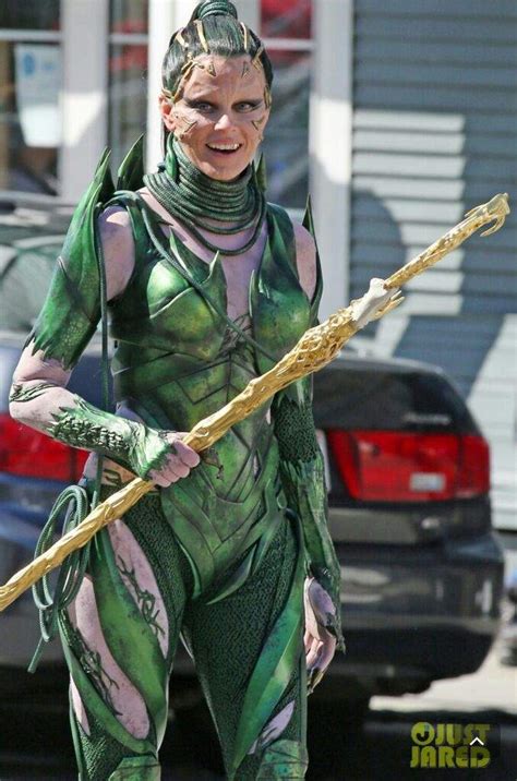 I'm elizabeth banks and this is my official website on tumblr. Bad-ass pics of Elizabeth Banks as Rita. | Comics Amino