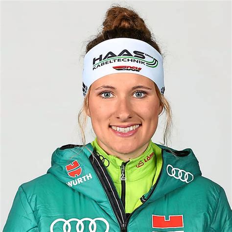 Wintersport: Janina Hettich jubelt über EM-Staffel-Silber ...