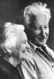 Erik erikson was born in frankfurt, germany, in 1902. Vísindavefurinn: Hver var Erik H. Erikson?