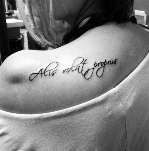 Phrase tatouage latin alis volat propriis latin phrase. Pin on Tattoo