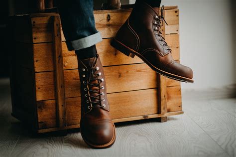 I always advise spending a day in the boots and then giving the. Red Wing Iron Ranger 8085 Copper | Brown boots outfit ...