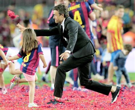 A huge hug to luis enrique and the whole family from a distance. mesqueunclub.gr: Luis Enrique with his daughter Xana ...