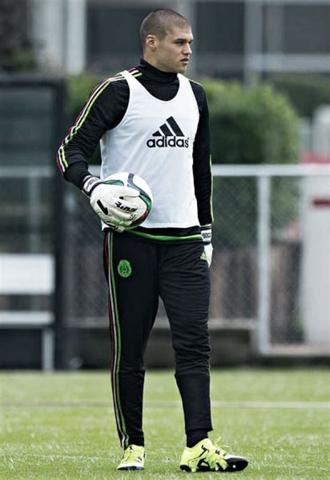 On 26 july 2014, he made his professional debut against club américa. Conoce a Gibrán Lajud, portero de la Selección Nacional ...