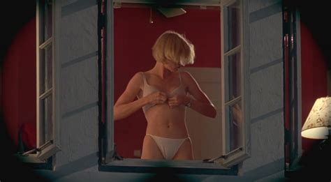 There is hardly somebody to be seen on the streets of the centre after dusk. Cameron Diaz sexy - There's Something About Mary (1998 ...