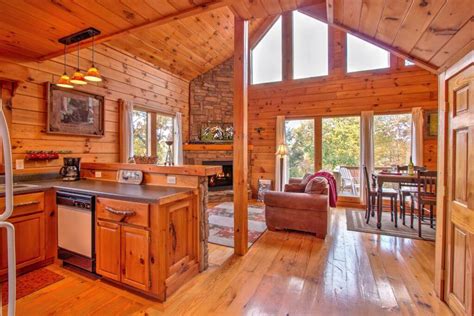 Choose from more than 249 properties, ideal house rentals for families, groups and couples. 5 Cabins for Couples in Gatlinburg and Pigeon Forge