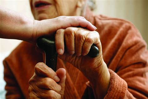 Hip fracture patients with dementia benefit from increased ...