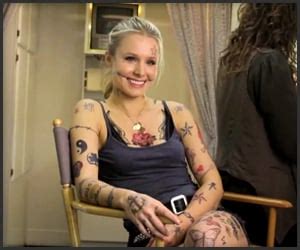 Her parents divorced when she was two years old, and she has two stepsisters from her father's second marriage. Kristen Bellâ€™s Body Of Lies