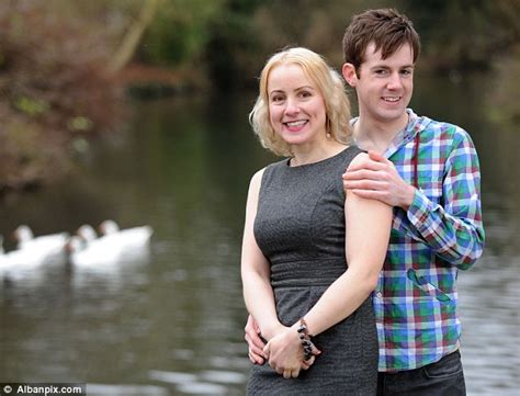 Cougar swinger wife is filled up by 2 cocks. 'The sex is fantastic': Cougar reveals benefits of dating ...