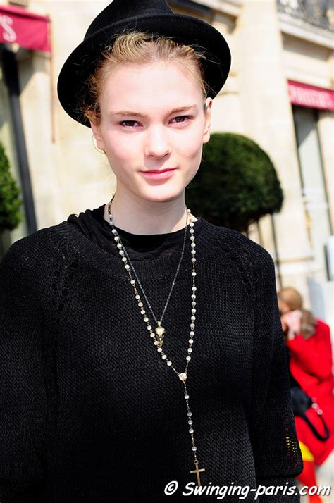 She is now represented by img models worldwide. Irina Kulikova outside Gaspard Yurkievich show (Poupées ...