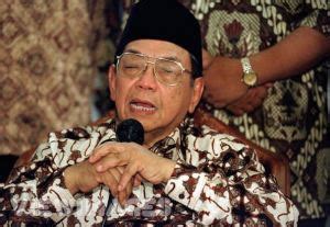 Silsilah nabi muhammad saw yang wajib diketahui oleh setiap muslim adalah sebagai berikut yang akan kita bahas bersama disini. Silsilah gus Gus yang sampai ke Baginda Nabi Muhammad SAW ...