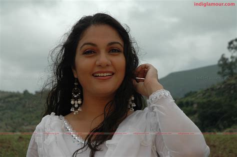 966,860 likes · 158 talking about this. Gracy Singh Actress photo,image,pics and stills - # 55653