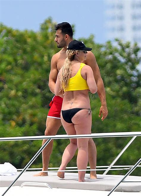 Born in mccomb & raised in kentwood, britney began performing as a child. Britney Spears Fappening Sexy in Miami With Asghari | #The ...
